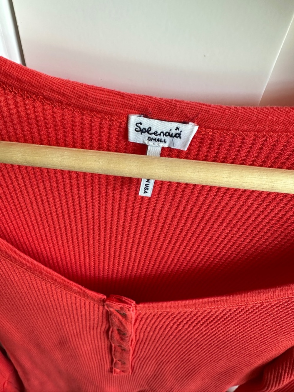 Splendid Red Long-Sleeve Ribbed Henley - Picture 2 of 5